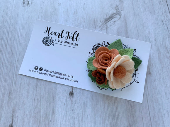 Heart Felt Mini Floral Clip - Peach and Blush